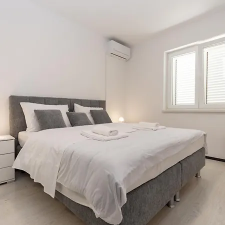 Modern Adriana - Free Parking Appartement *