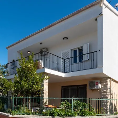 Modern Adriana - Free Parking Appartement