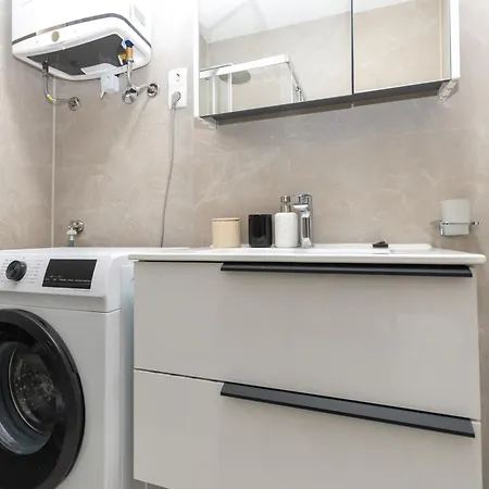 Modern Adriana - Free Parking Appartement