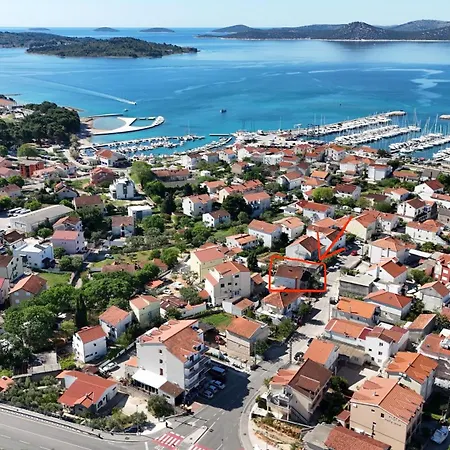 Modern Adriana - Free Parking Vodice